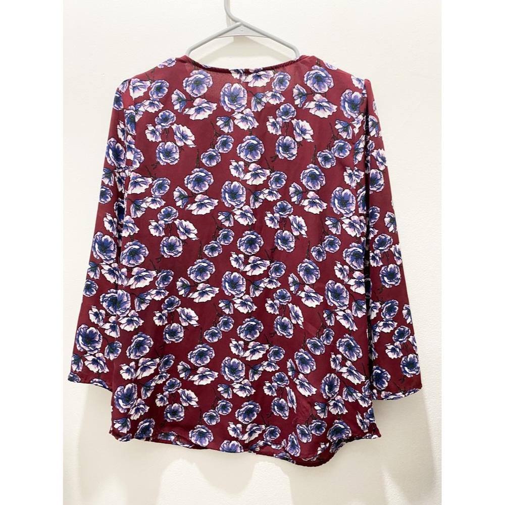 HINGE Maroon Floral Print V-Neck Blouse - Picture 8 of 14